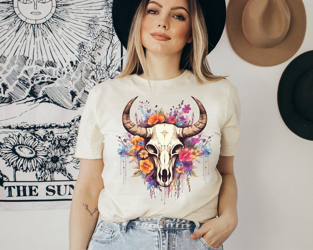 Boho Cow Skull Shirt Howdy Shirt Wild West Shirt Western Graphic Tee Cowgirl Shirt Bull Skull Tee Southwest Top Western Clothing Texas Gift