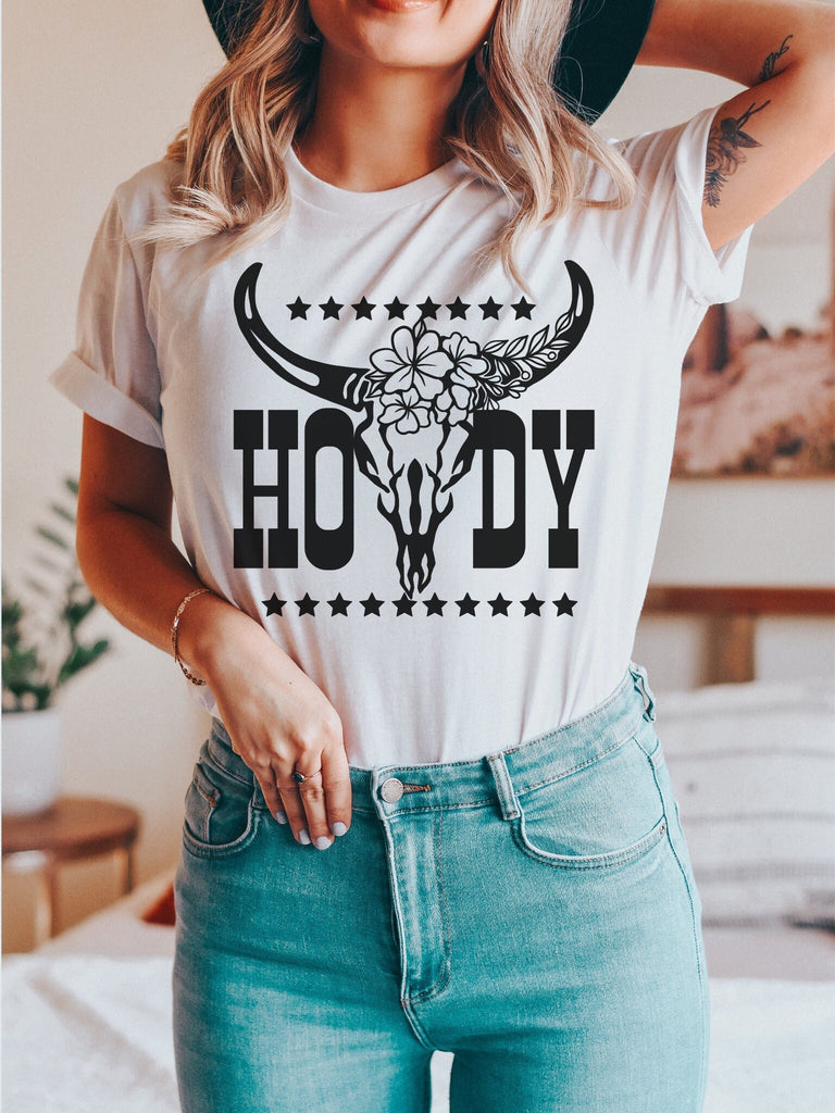 Howdy Country Boho Cow Skull Shirt Howdy Shirt Wild West Shirt Western Graphic Tee Cowgirl Shirt Bull Skull Tee Southwest Top Western Tee